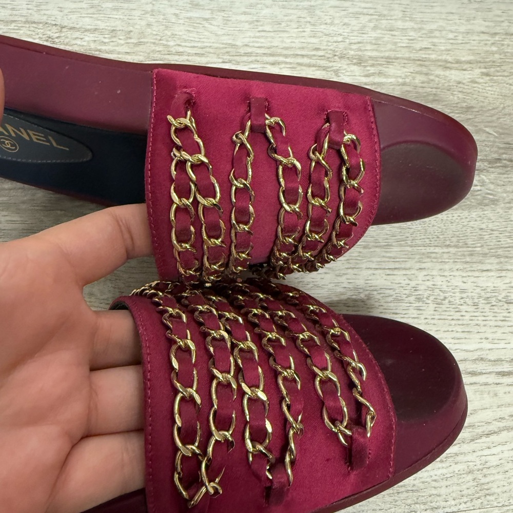 Chanel slides - Picture 6 of 10